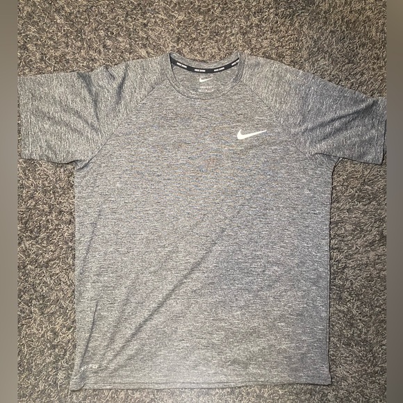 Nike shirt (Never Worn)